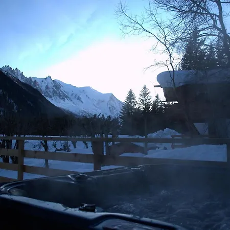 Falcon Chalet *
